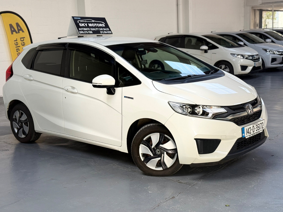 2014 Honda Jazz - image 4