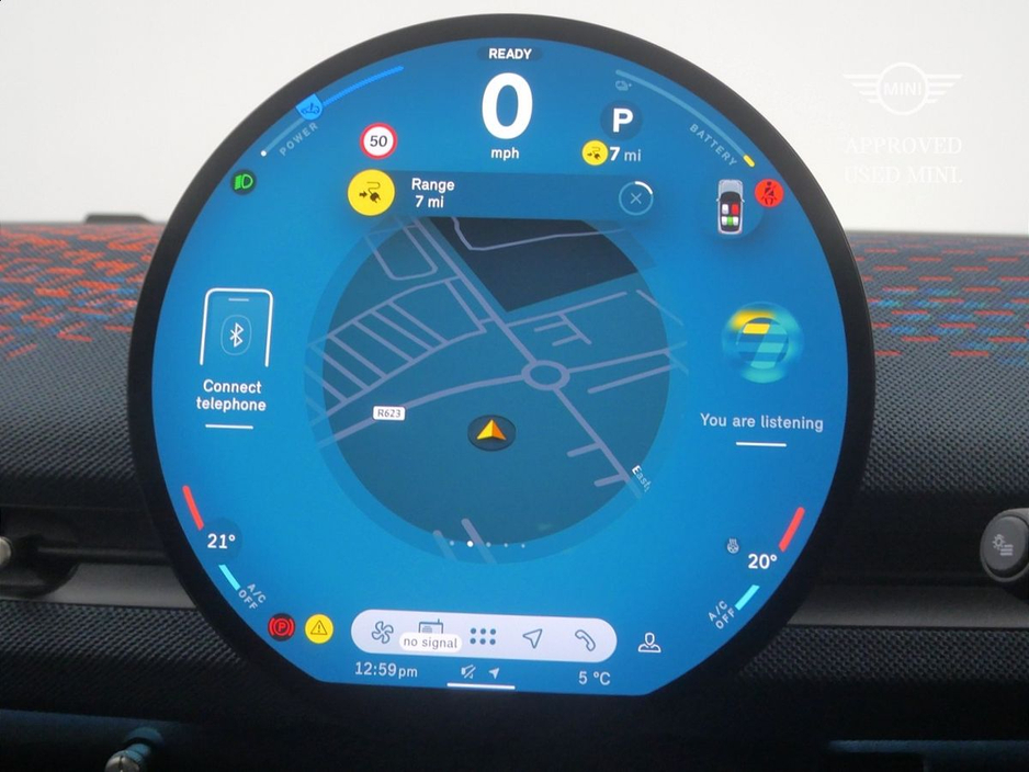 2025 MINI Aceman E €31,900