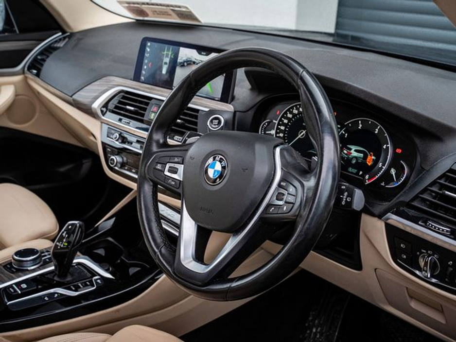 2019 BMW X3 - image 6