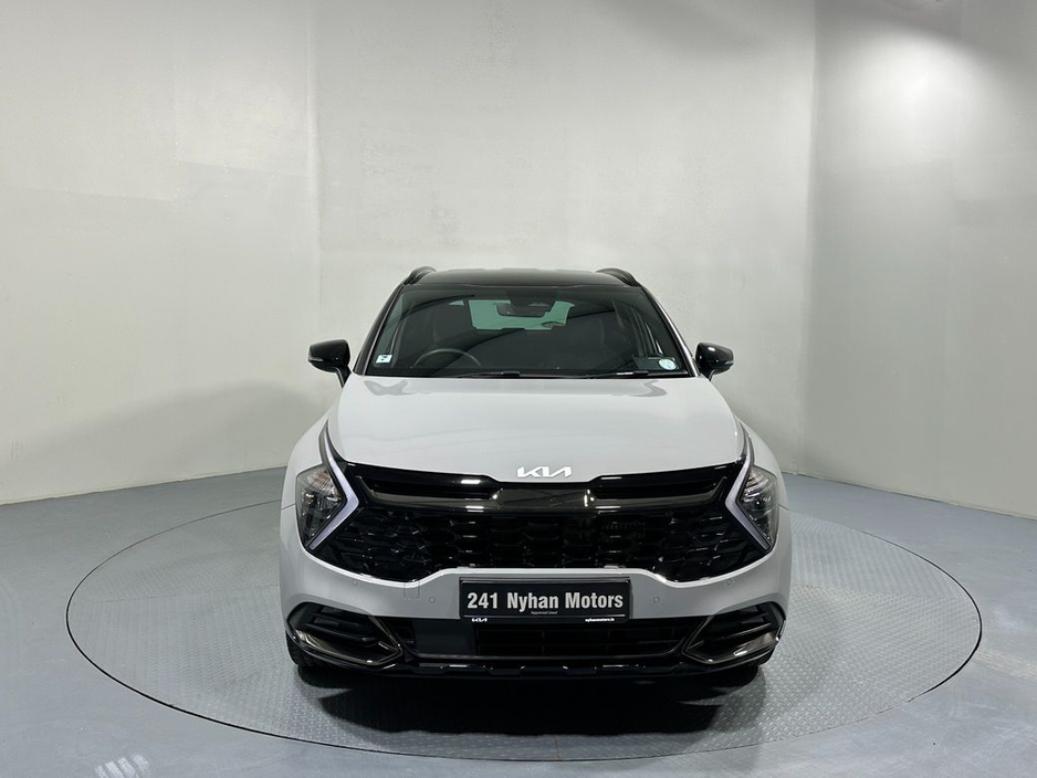 2024 Kia Sportage - image 2