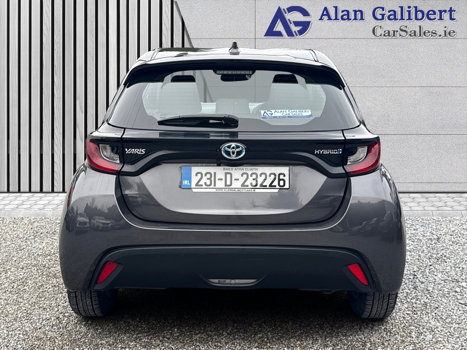2023 Toyota Yaris 1.5 HYBRID LUNA  AUTO €18,995