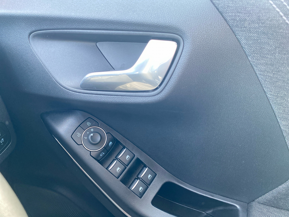 2024 Ford Puma - image 17