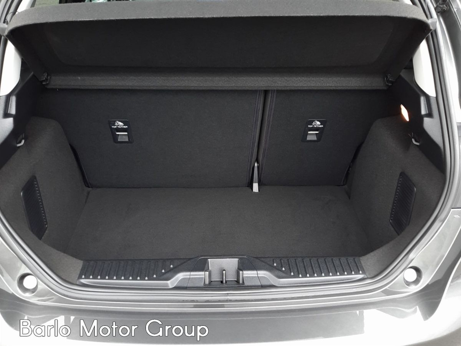 2022 Ford Fiesta - image 18