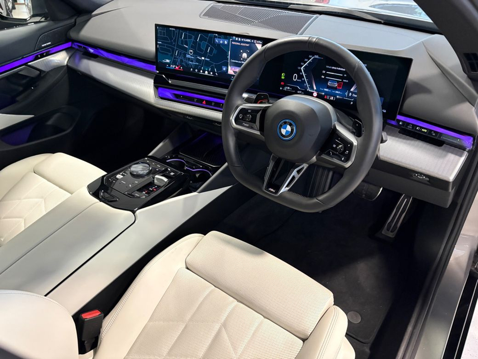 2025 BMW 5 Series 530e M-SPORT=IVORY INTERIOR//AS NEW//D REG=2 YEAR BMW WARRANTY=TAILORED FINANCE PACKAGES AVAILABLE=TRADE IN’S WELCOME €64,995