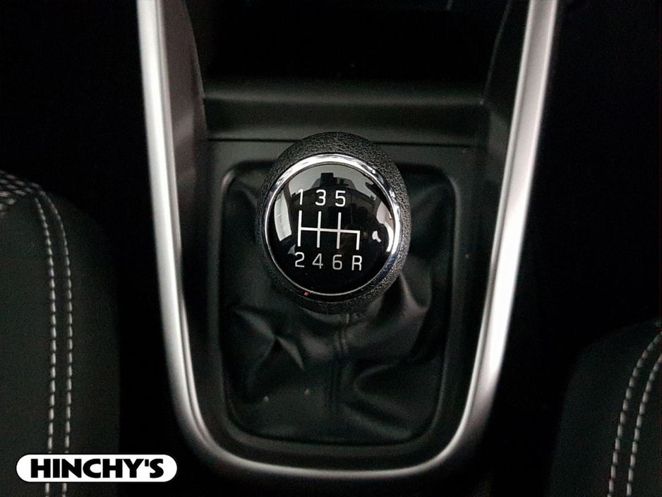 2023 Suzuki Vitara - image 11