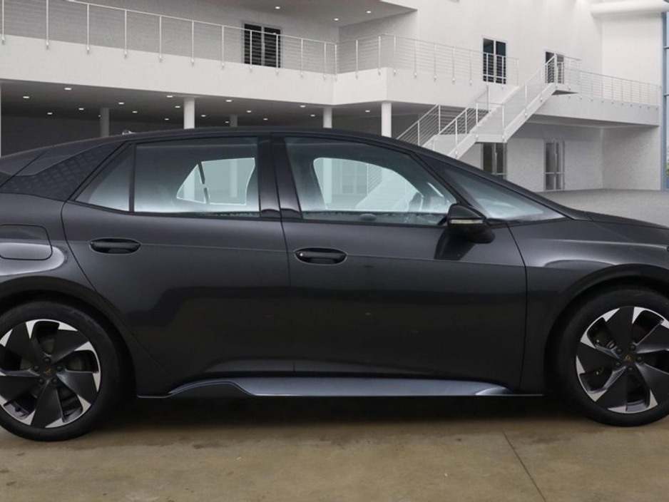 2023 Cupra Born 58KWH * AS NEW CAR * // VERY LOW MILEAGE // 360 SURROUND PARKING CAMERAS // DIGITAL CLUSTER €23,900