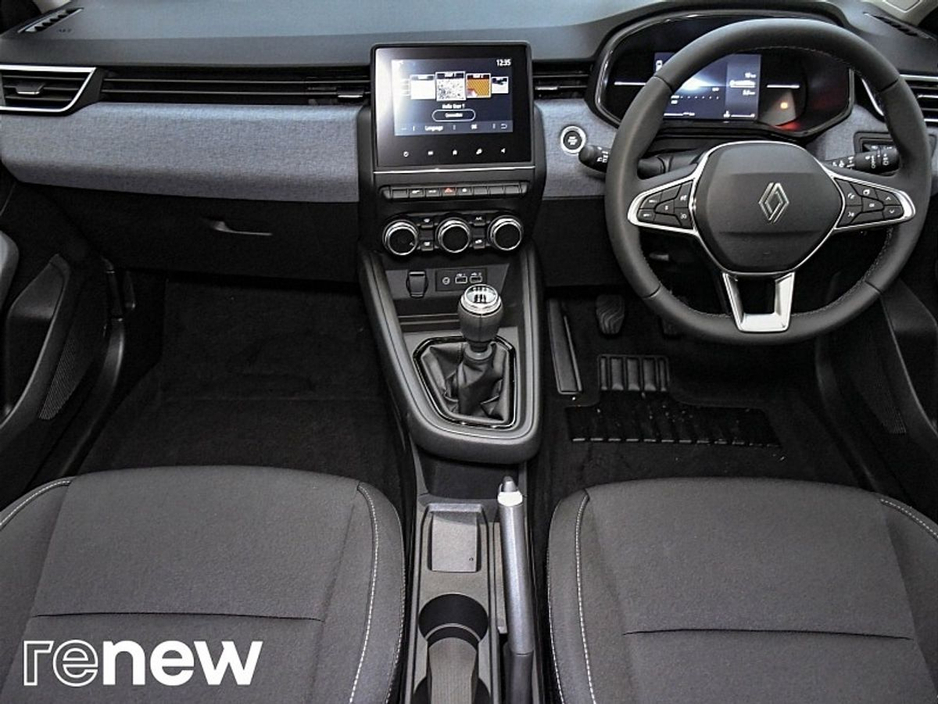 2025 Renault Clio - image 2