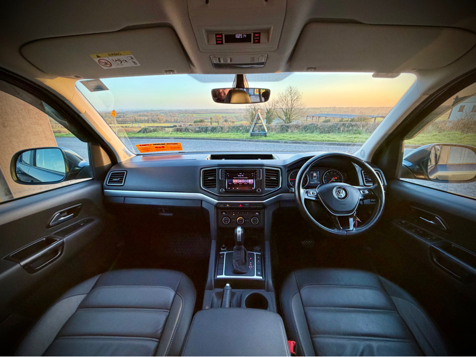 2020 Volkswagen Amarok - image 9