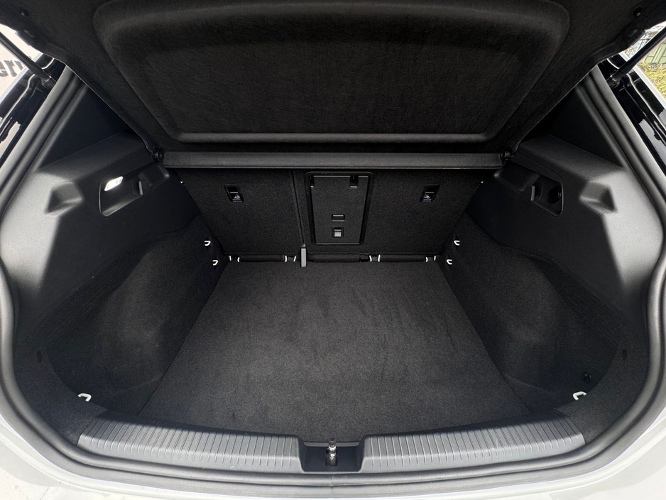 2023 Volkswagen ID.3 - image 25