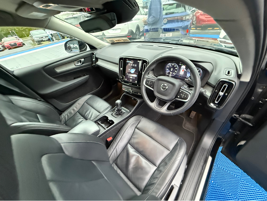 2021 Volvo XC40 INSCRIPTION T3 - 1.5 PETROL - MANAUL - 12M WARRANTY - CAR: 1623