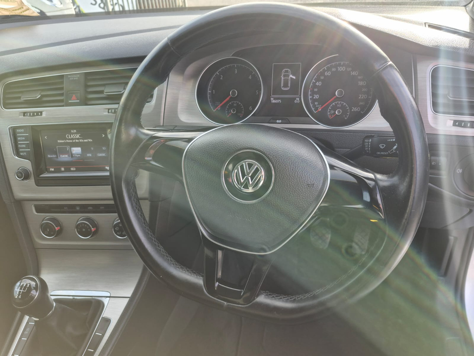 2014 Volkswagen Golf - image 7