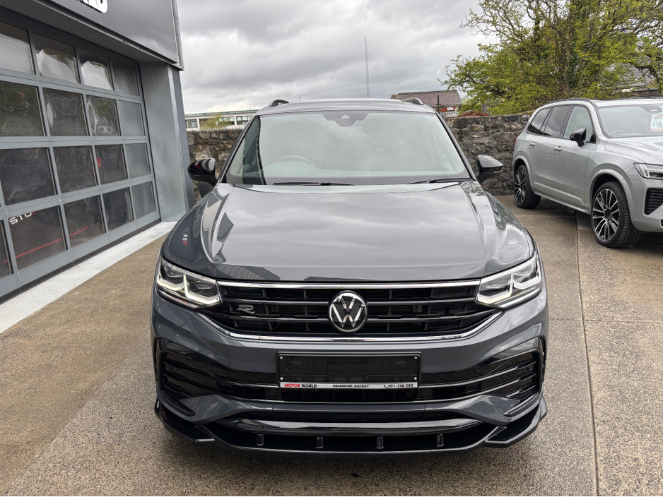 2024 Volkswagen Tiguan - image 6