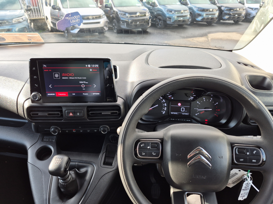 2023 Citroen Berlingo Wheelchair Access Taxi Spec €35,950