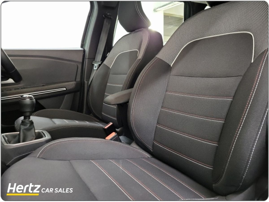 2023 Dacia Jogger - image 5