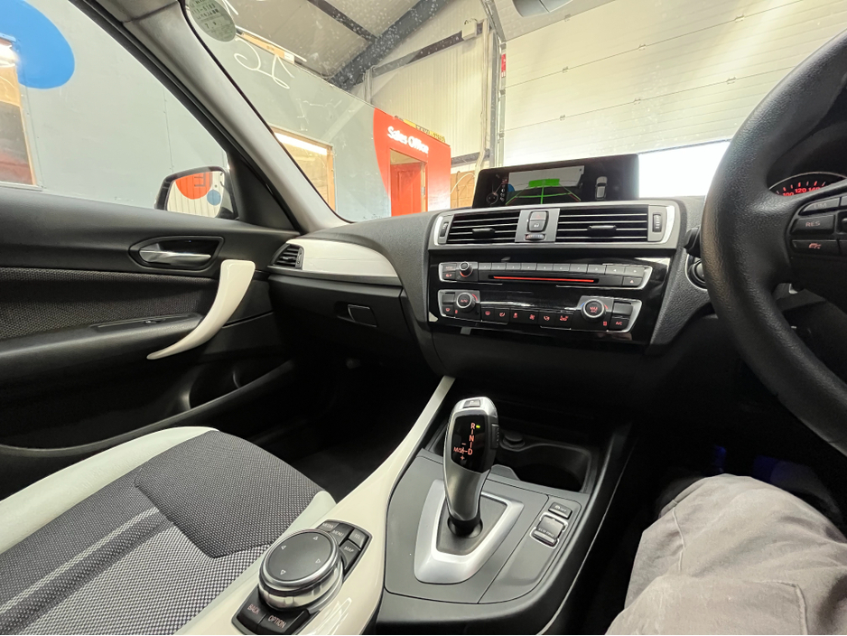 2016 BMW 1 Series - image 14