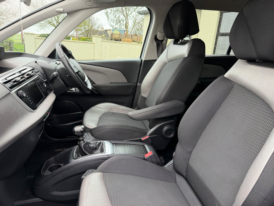 2019 Citroen C4 SpaceTourer - image 17