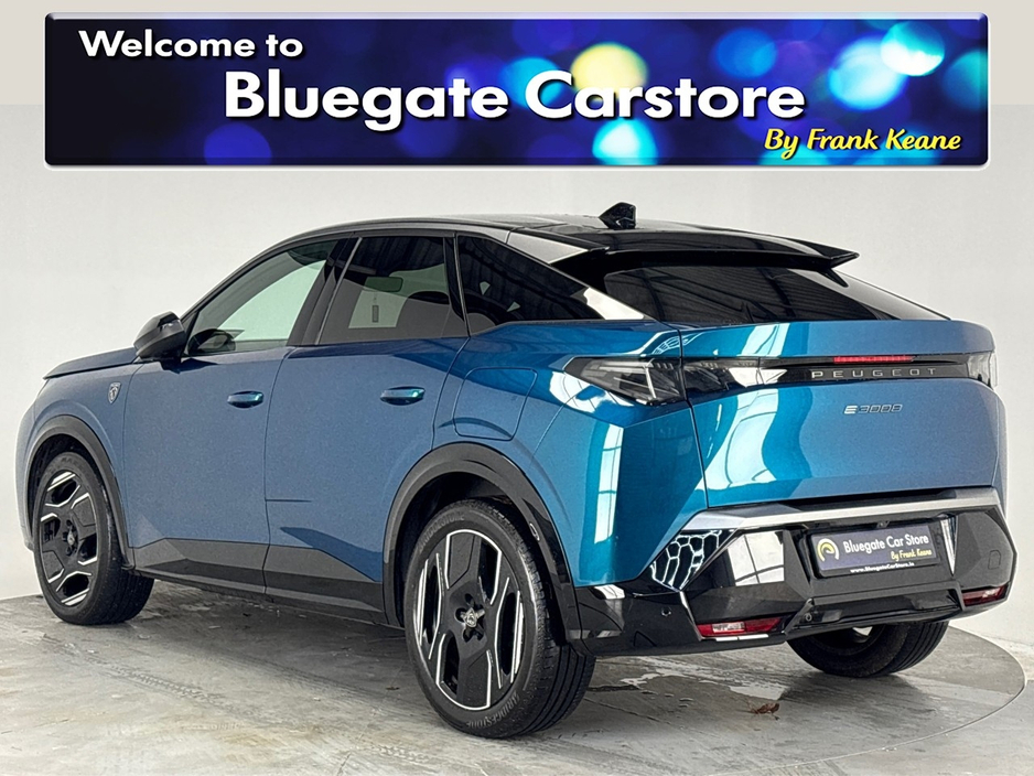 2025 Peugeot 3008 - image 8
