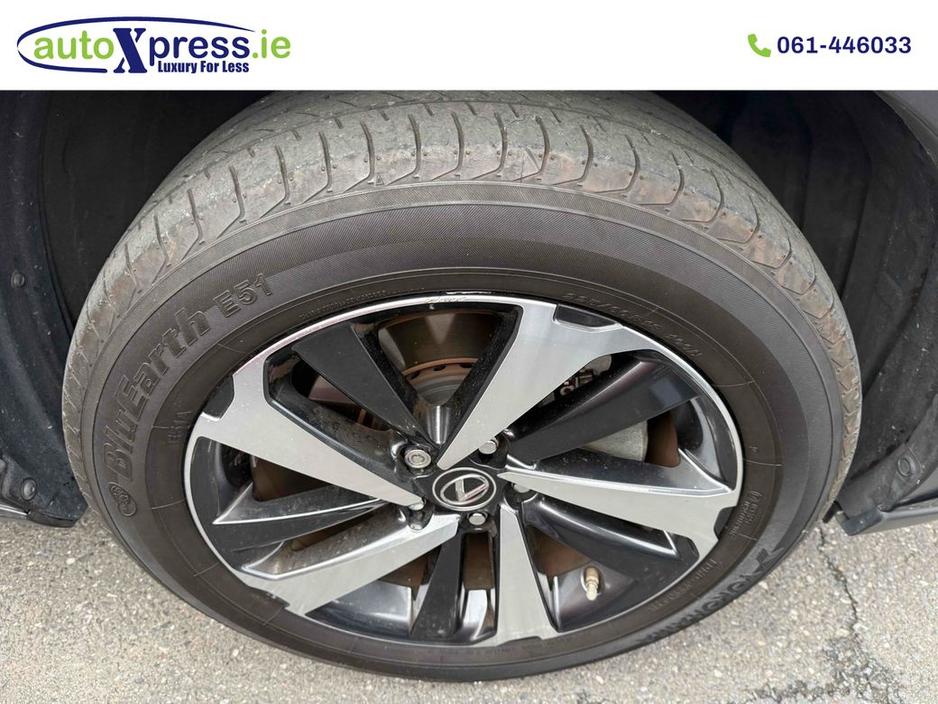 2021 Lexus NX 300 h - image 8