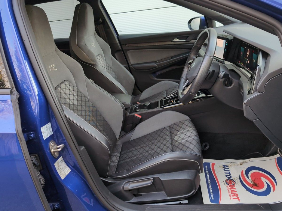 2024 Volkswagen Golf - image 16