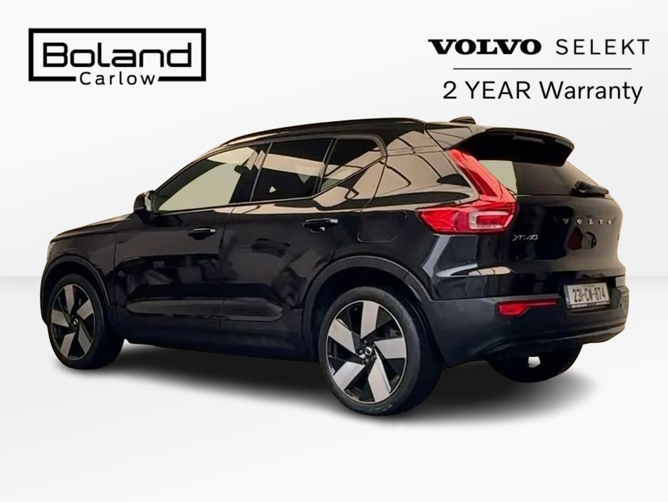 2023 Volvo XC40 - image 3