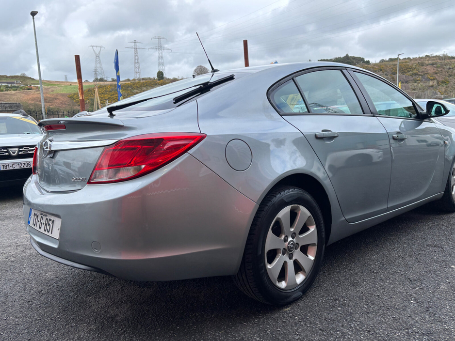 2013 Opel Insignia - image 15