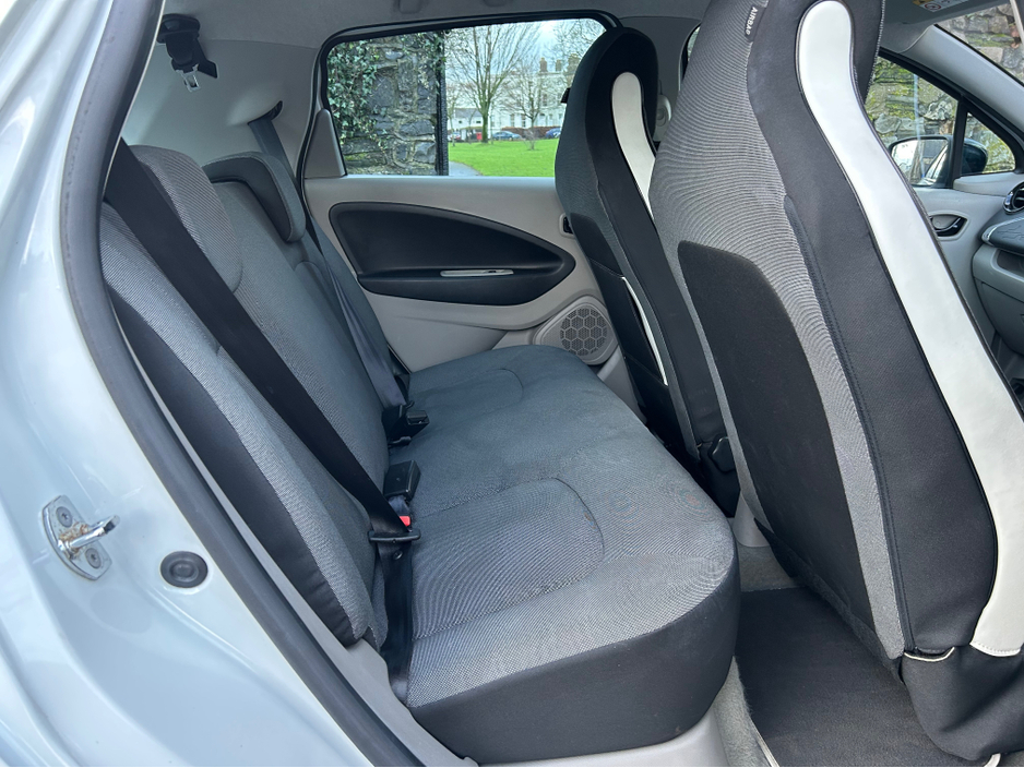 2015 Renault Zoe DYNAMIQUE INTENSE 4DR AUTO €5,995