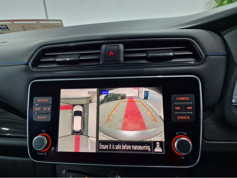 2024 Nissan Leaf - image 14