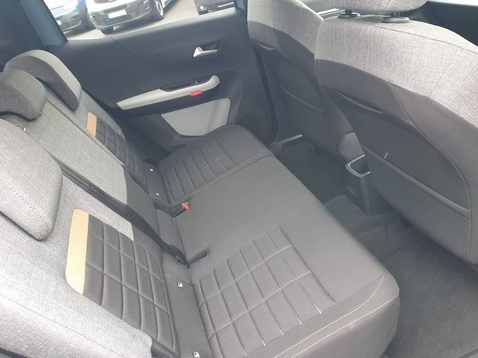 2026 Citroen C3 Aircross - image 11