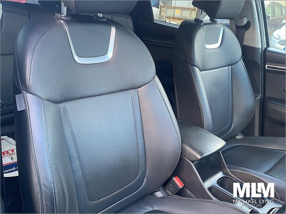 2022 Hyundai Tucson - image 13