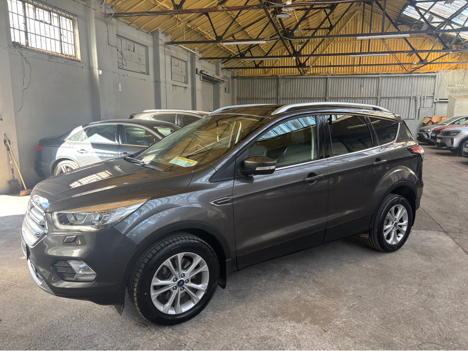 2019 Ford Kuga - image 14