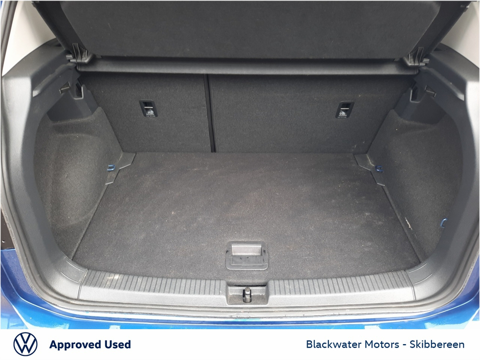 2022 Volkswagen T-Cross - image 8