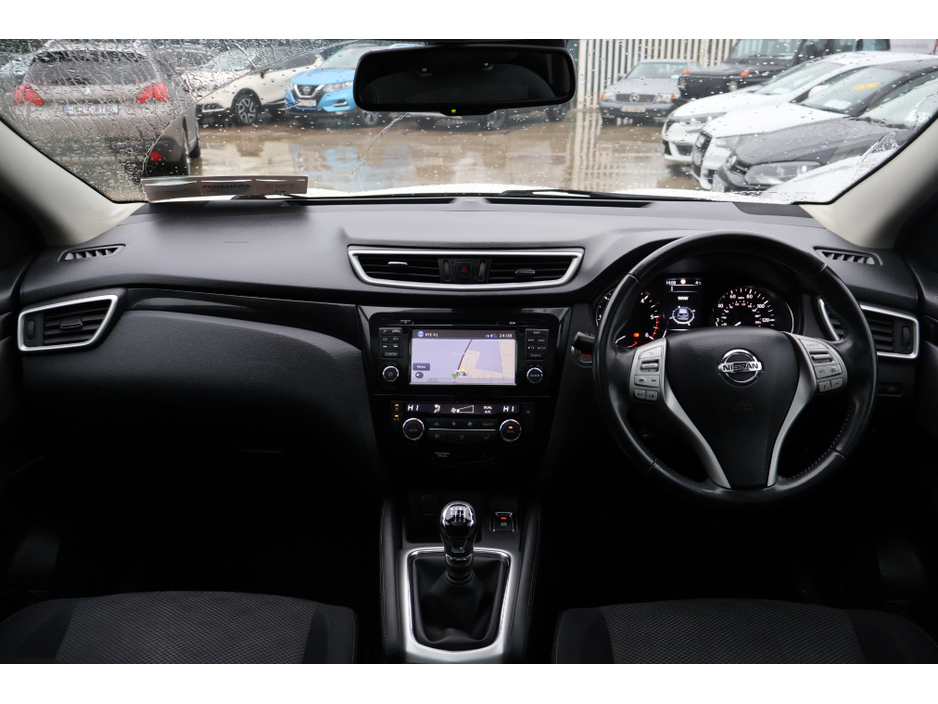 2017 Nissan Qashqai N-CONNECTA 360  Great Spec Exceptional Condition! €13,995