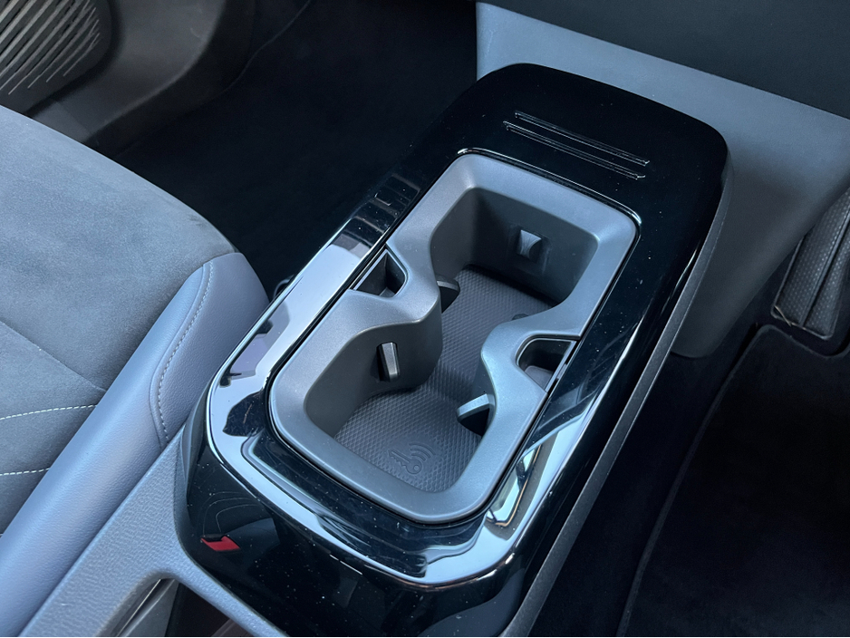 2022 Volkswagen ID.4 - image 15