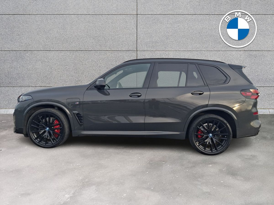 2025 BMW X5 xDrive50e M Sport €117,950