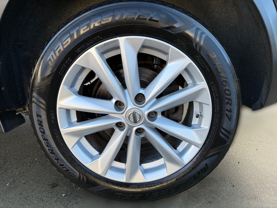 2016 Nissan Qashqai - image 11