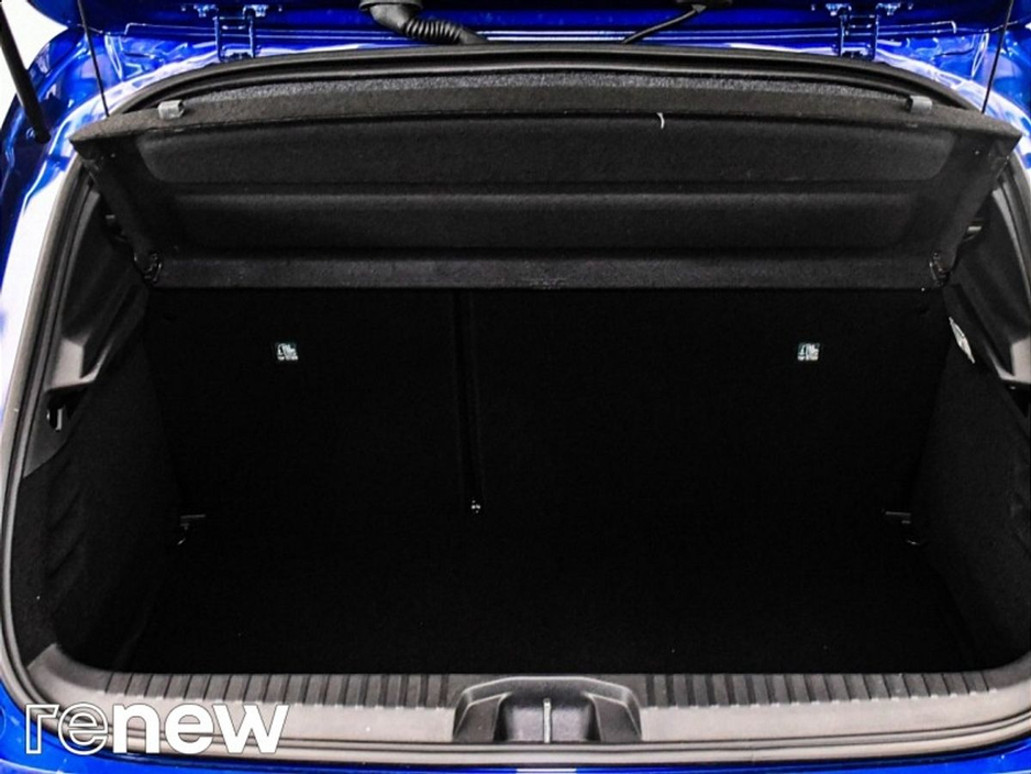 2025 Renault Clio - image 12