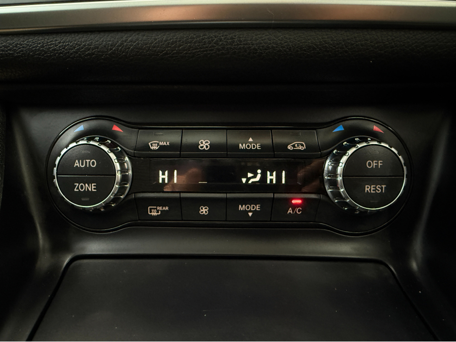 2015 Mercedes-Benz CLA Class ( 152 REG ) PANORAMIC SUNROOF AMG INTERIOR CLA180 HALF LEATHER HEATED  SEATS , PRIVACY GLASS REV CAMERA ALLOYS - €18,950