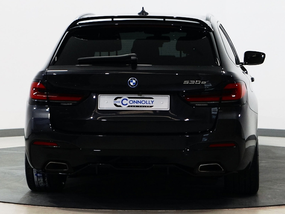 2022 BMW 5 Series *109* M SPORT AUTO €35,800