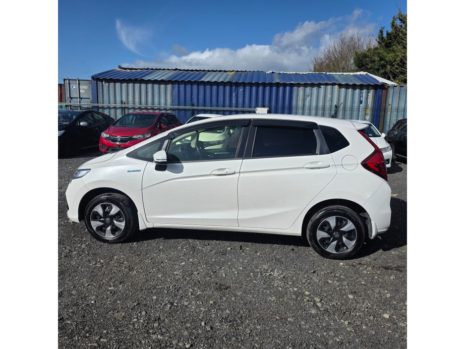 2018 Honda Fit - image 5