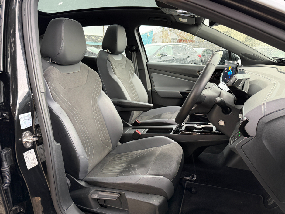 2023 Volkswagen ID.4 PANORAMIC ROOF..PURE..52KWH.. €23,900