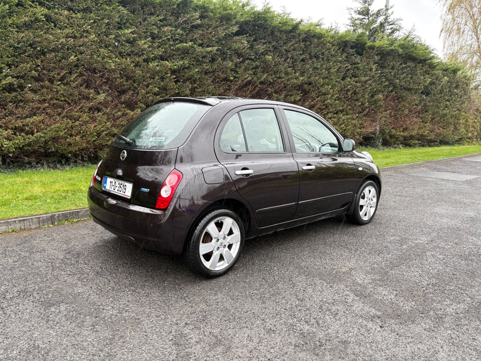 2011 Nissan Micra - image 6