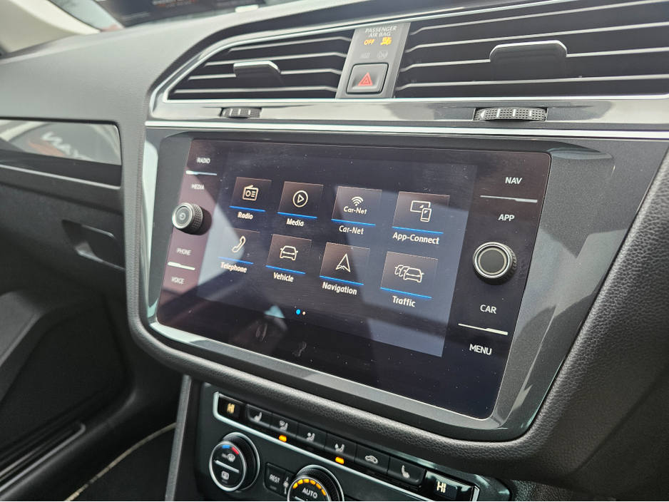 2019 Volkswagen Tiguan R-LINE 2.0 TDI MANUAL 6SPEED FWD 150HP 5DR €27,950