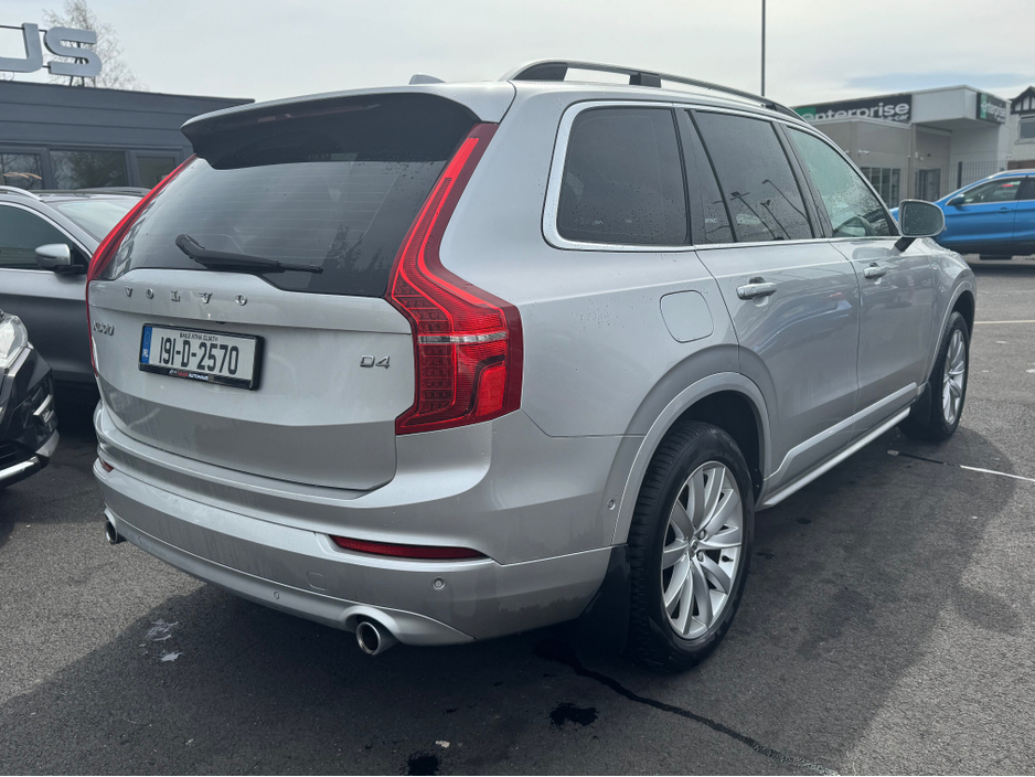 2019 Volvo XC90 - image 7