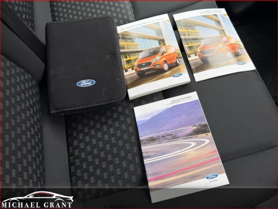 2020 Ford Transit - image 10