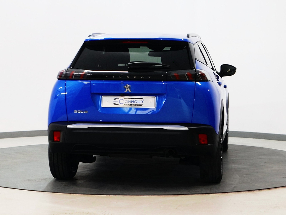 2023 Peugeot 2008 - image 4