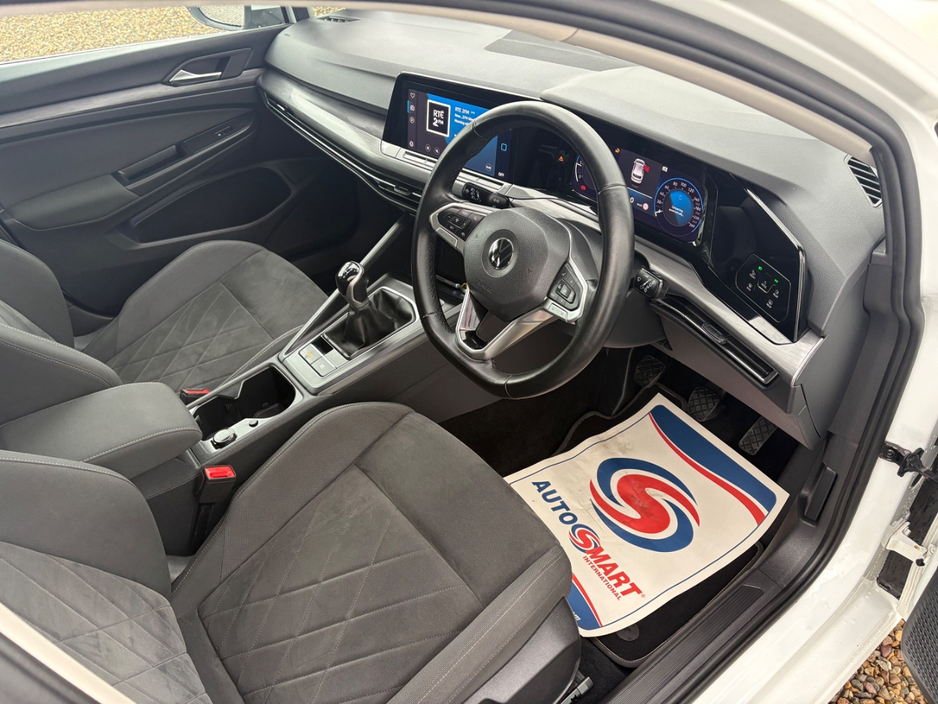 2020 Volkswagen Golf - image 13