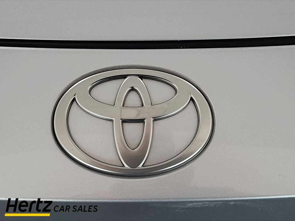 2024 Toyota C-HR - image 9