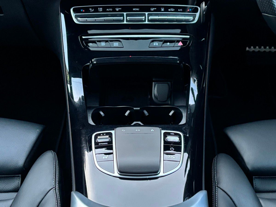 2022 Mercedes-Benz EQC PREMIUM AMG LINE 400 4MATIC SUNROOF €37,995