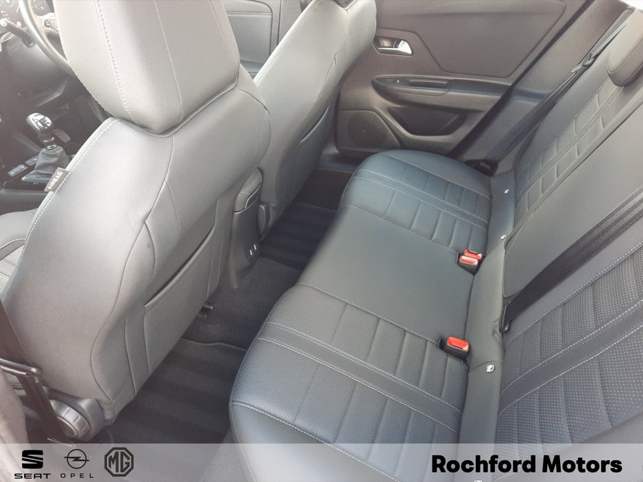 2023 Opel Mokka - image 9