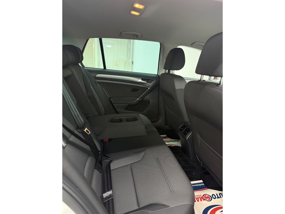 2018 Volkswagen Golf - image 20